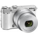 Nikon 1 J5 + 10-30mm PD-Zoom Kit, valge