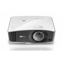 BenQ projector MW705