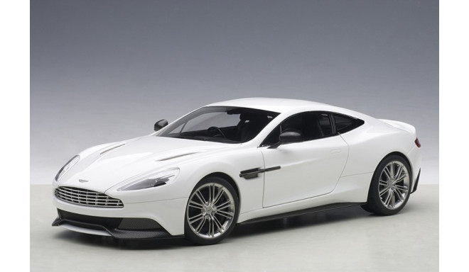 Aston Martin Van quish 2015 white