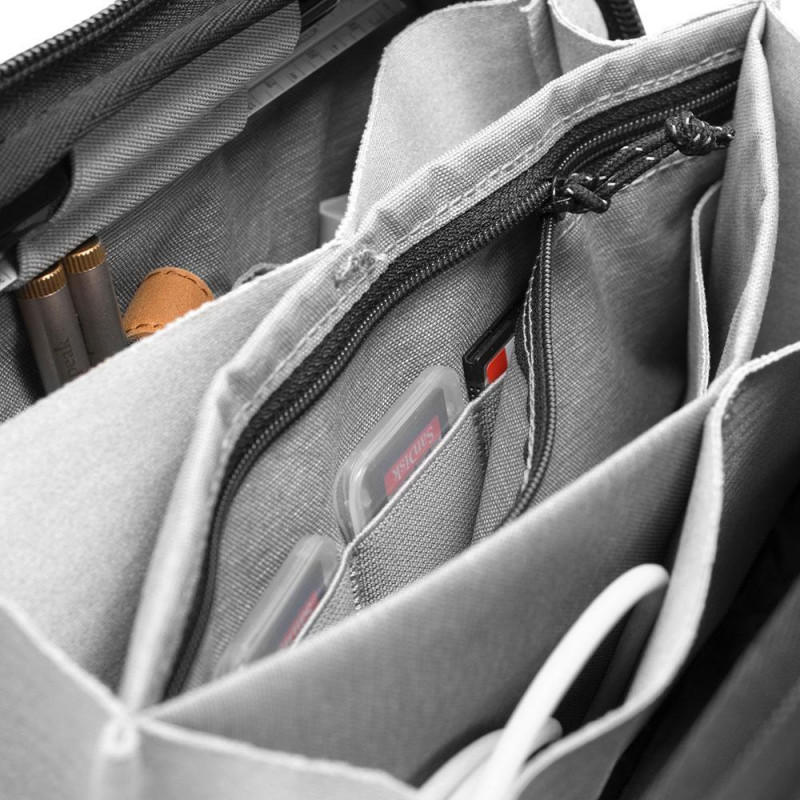 peak design travel tech pouch
