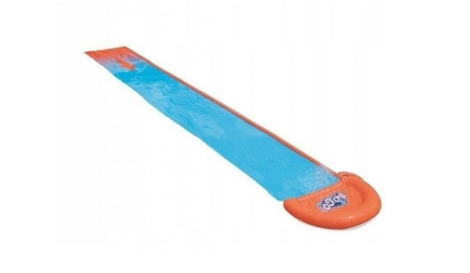 Single water slide with a small ramp