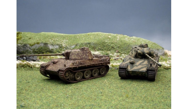 Italeri model kit Pz. Kpfw. V Panther Ausf. G