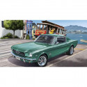 Revell model Ford Mustang 1965 2+2 Fastback