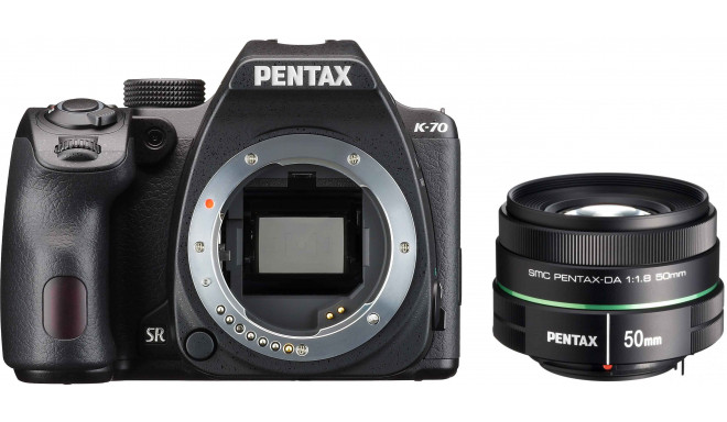 Pentax K-70 + DA 50mm f/1,8, melns