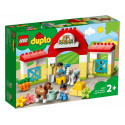 DUPLO Horse Stable and P ony Care