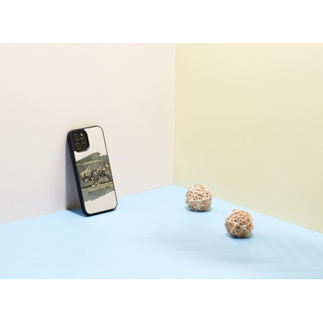 MAN&WOOD case for iPhone 12 Pro Max white bull