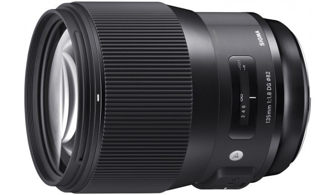 Sigma 135mm f/1.8 DG HSM Art lens for Canon