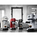 Espressomasin DeLonghi EC685.BK Dedica Style
