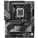 GIGABYTE B650 GAMING X AX, Motherboard (black) - AM5