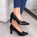 Black pumps on the W Sergio Leone post (37)