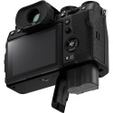 Fujifilm X-T5 + Tamron 18-300mm, must