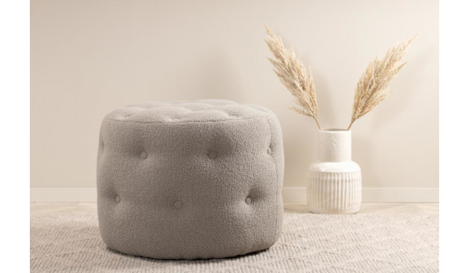 Tumba Benjamin, hall