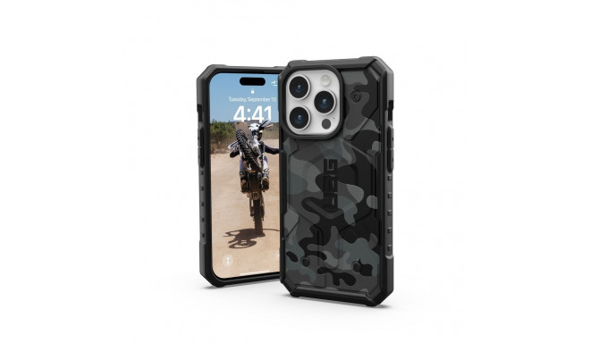 ( UAG ) Urban Armor Gear Pathfinder compatible with Magsafe for IPHONE 15 PRO midnight camo