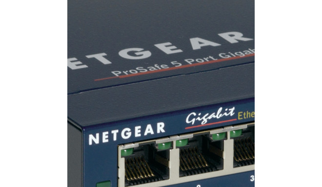 "5P Netgear GS105GE"