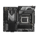 Mainboard|GIGABYTE|AMD X670|SAM5|ATX|Memory DDR5|Memory slots 4|2xPCI-Express 3.0 16x|1xPCI-Express 