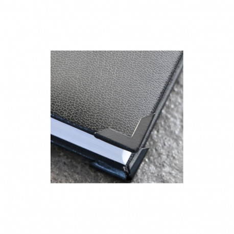 Nurgakaitse metallist Must – eri suuruses