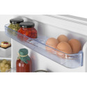 FM107.4(E) fridge-freezer