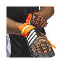 Adidas Predator Training M IQ4027 goalkeeper gloves (10.5)