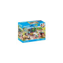 Figures set My Life 71510 Little Chicken Farm in the Tiny House garden