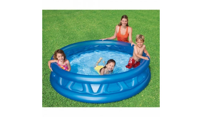 Inflatable pool   Intex