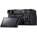 Sony a6600 + Tamron 17-70mm f/2.8