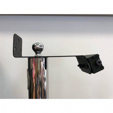 Screw mounting for heater