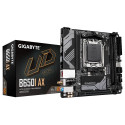 GIGABYTE B650I AX - Socket AM5 - motherboard