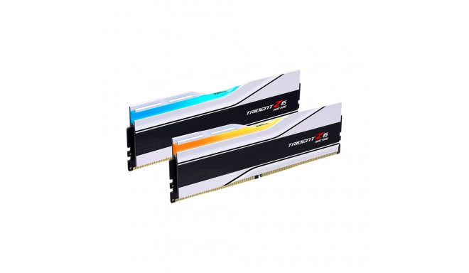 G.Skill DDR5 - 32GB - 6400 - CL - 32 (2x 16 GB) dual kit, RAM (white, F5-6400J3239G16GX2-TZ5NRW, Tri