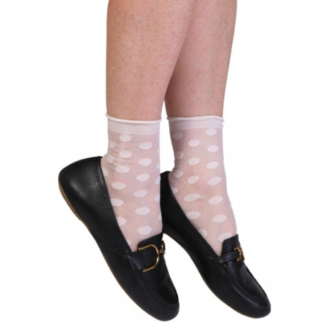 SOKISAHTEL DOTS kreemjasvalged õhukesed täpilised sokid 444