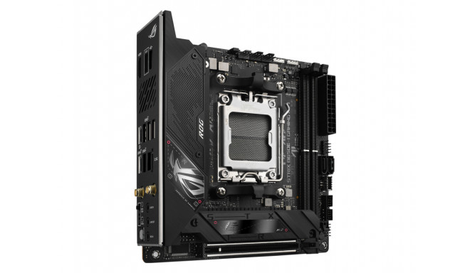 ASUS ROG STRIX B650E-I GAMING WIFI mITX emaplaat