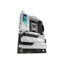 Asus | ROG STRIX X670E-A GAMING WIFI | Processor family AMD | Processor socket AM5 | DDR5 DIMM | Mem