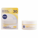 Pretgrumbu krēms Nivea Spf 15 50 ml