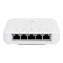 UBIQUITI USW-Flex Ubiquiti USW-Flex 5 x Gigabit UniFi switch (1x PoE In, 4x PoE+/48V PoE out 46W)