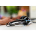 "HP Poly Voyager Focus 2 USB-A with charge stand Headset (213727-01)"