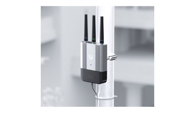 Tööstuslik LTE Wifi Ruuter: CAT 4 LTE, 2x GbE PoE,  N300Mbps, 2.4GHz, PoE/USB-C/4-pin DC toide, IP66