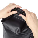 Spigen Aqua Shield A630 bag waterproof 20 l + bag 2 l - black