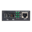 Intellinet Gigabit PoE+ Media Converter, 1000Base-T RJ45 Port to 1000Base-LX (SC) Single-Mode, 20 km