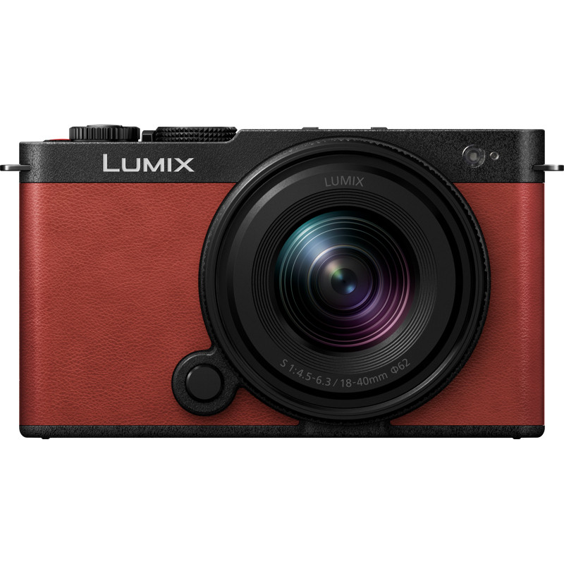 Panasonic Lumix DC-S9 + 18-40mm, crimson red