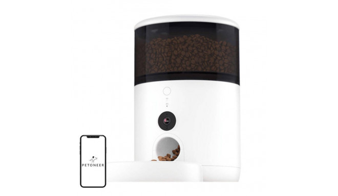 Petoneer NutriVue smart food dispenser with camera