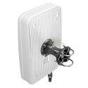 QuWireless QuMax Omni for TRB500 network antenna Omni-directional antenna PoE/LAN 4 dBi