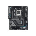Gigabyte X870 GAMING X WIFI7 | Protsessoripere AMD | Protsessoripesa AM5 | DDR5 DIMM | Toetatud kõva