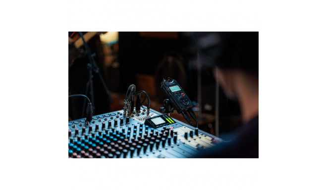 Audio Recorder - Tascam DR-40X 4-Channel USB Black