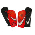 Nike Mercurial Lite CR7 shin guards FJ4869-696 (XL)