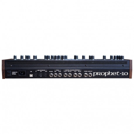 Sequential polüfooniline analoogne süntesaator Prophet-10 lauatüüpi