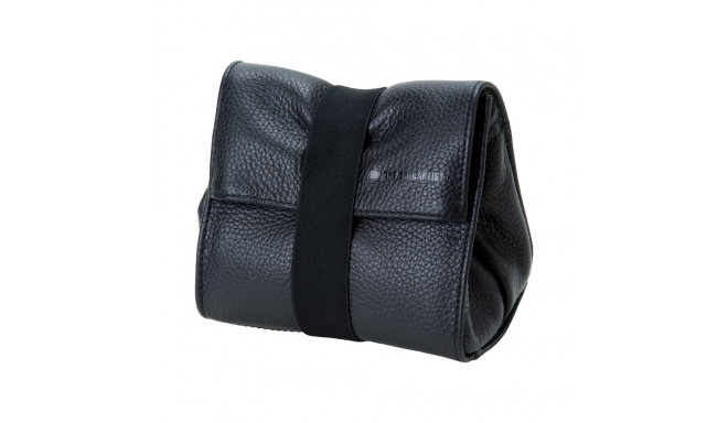 Artisan & Artist I ACAM-77 I Leather Pouch in Kipskin Leather (S) Black