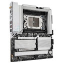 "Gigabyte TRX50 AERO D (TR5.TR5.E-ATX.DDR5)"