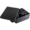 B&W Outdoor Case 6700 Trolley koos eraldussüsteemiga must