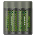 GP ReCyko M451/270 4-pordiline USB-laadija koos 4xAA NiMh 2600mAh akudega