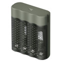 GP ReCyko M451/270 4-pordiline USB-laadija koos 4xAA NiMh 2600mAh akudega