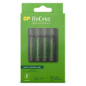 GP ReCyko M451/270 4-pordiline USB-laadija koos 4xAA NiMh 2600mAh akudega